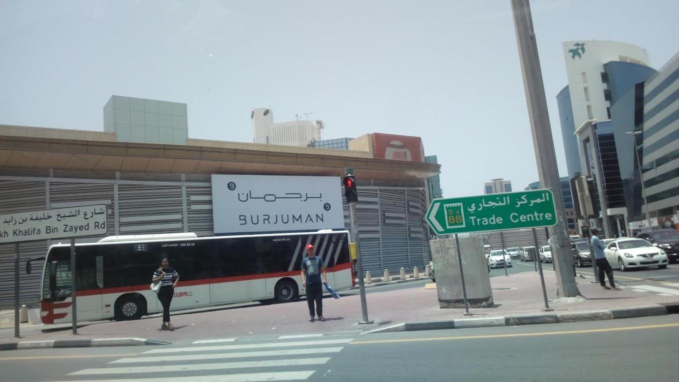 Inspire Partition Room In Al Seef Near Burjuman Metro Dubái Exterior foto